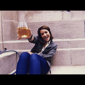 Meet your Posher, Alison